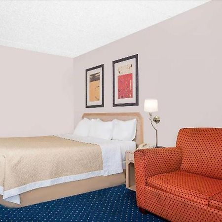 Norwood Inn & Suites La Crosse Zewnętrze zdjęcie