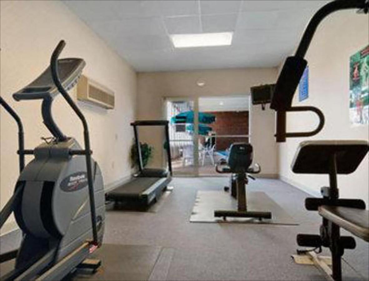 Norwood Inn & Suites La Crosse Zewnętrze zdjęcie